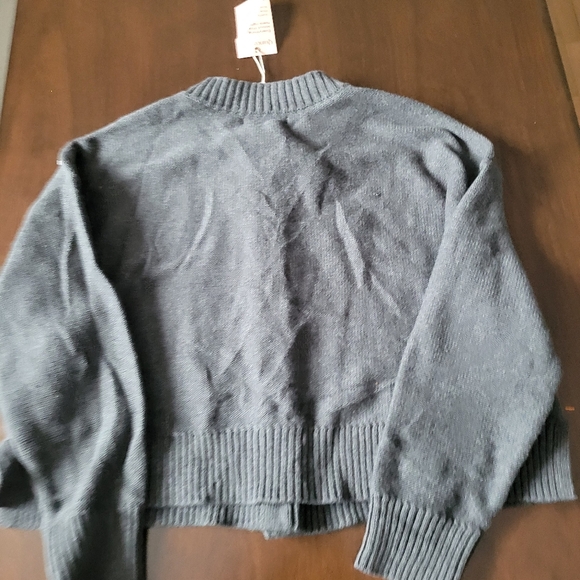 Quince 100% Organic Cotton Cropped Gray Button-Front Sweater Cardigan Size M - Picture 4 of 6